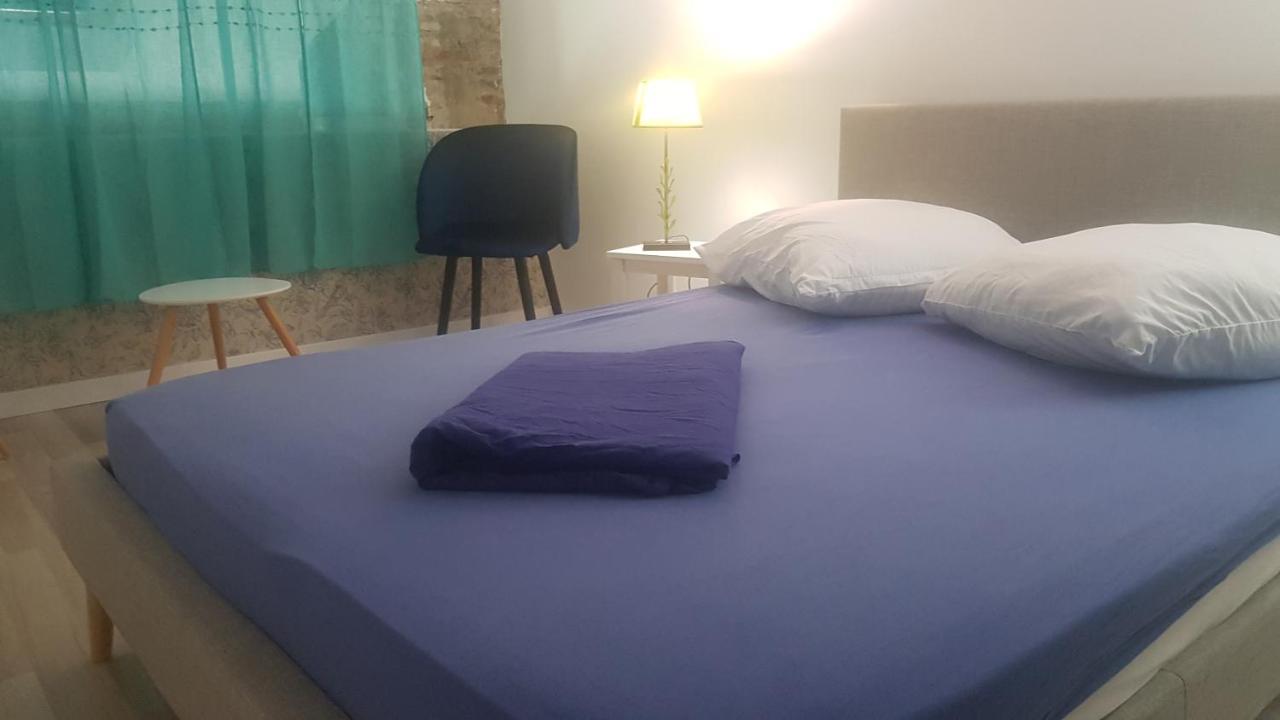 Tournus Castrum Romain- Loft 90M2 - 3 Etoiles - Petit Box Velo - 5Mn Autoroute Kültér fotó
